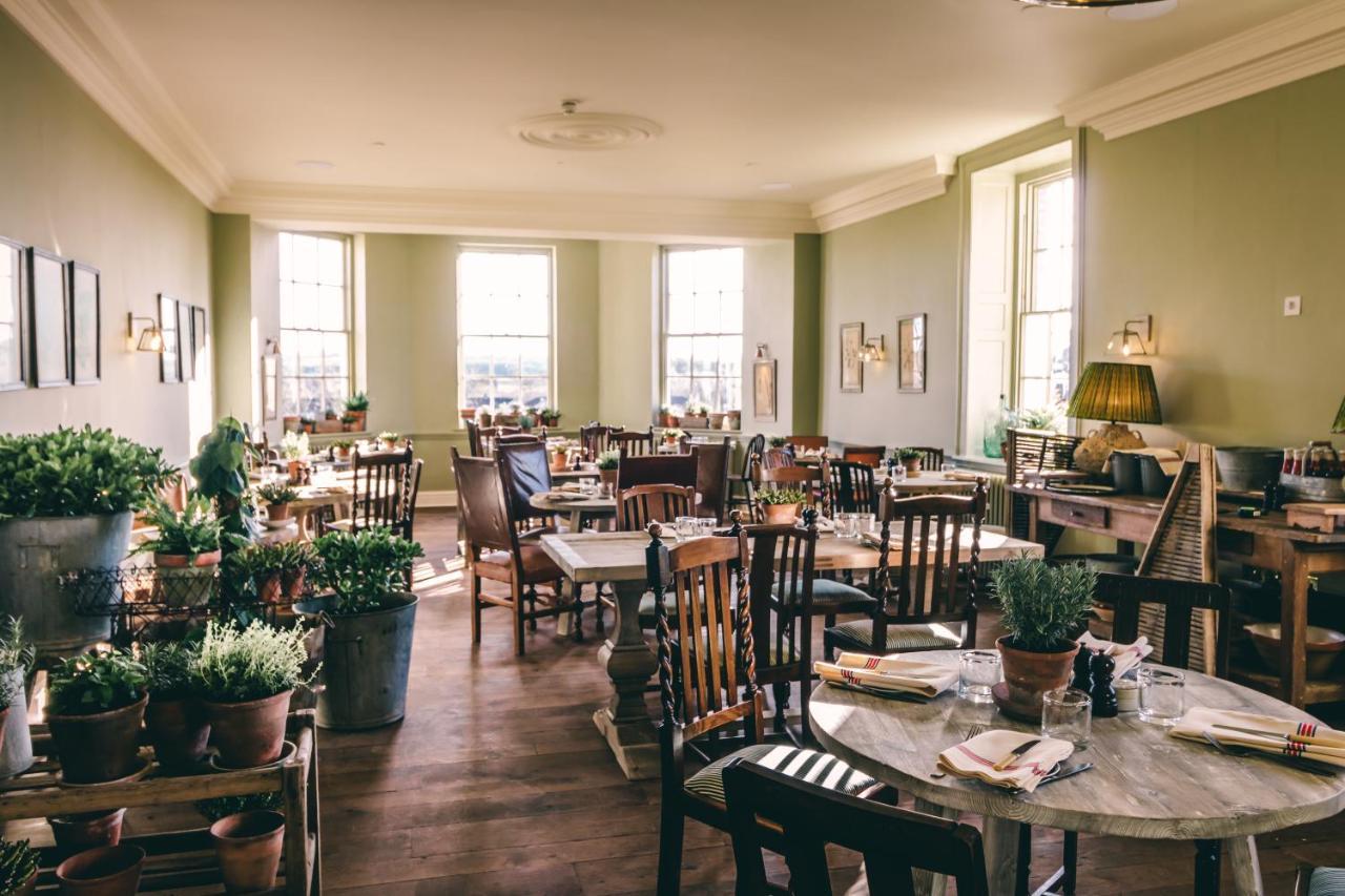 The Talbot, Malton, North Yorkshire Pension Buitenkant foto